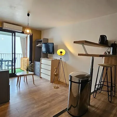 Studio Central Proche Plage Climatisation Et Wifi ! Apartment